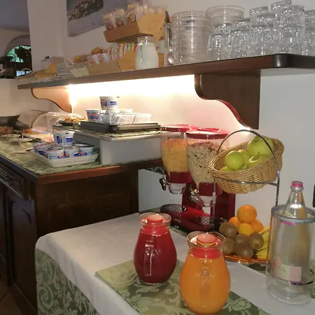 Hotel La Locanda 2*