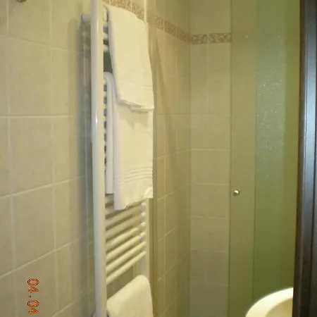 La Hotel 2*
