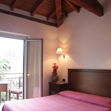 Hotel La Locanda Stresa